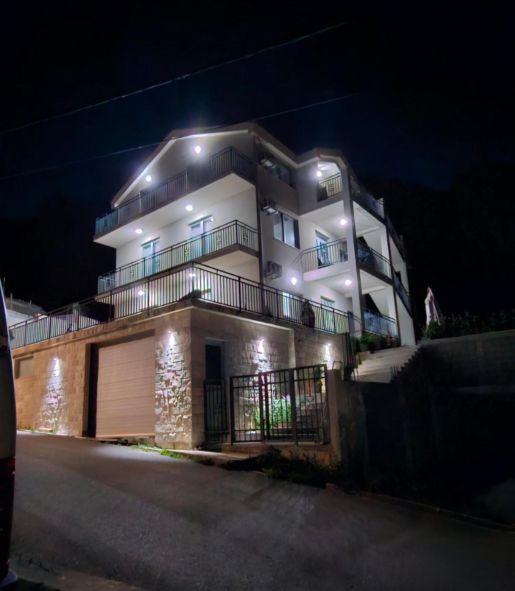 Apartments Sisevic Будва Экстерьер фото
